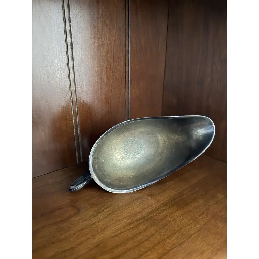 Vintage Silverplate Gravy Boat Pedestal Foot Feather Handle Sauce Pitcher